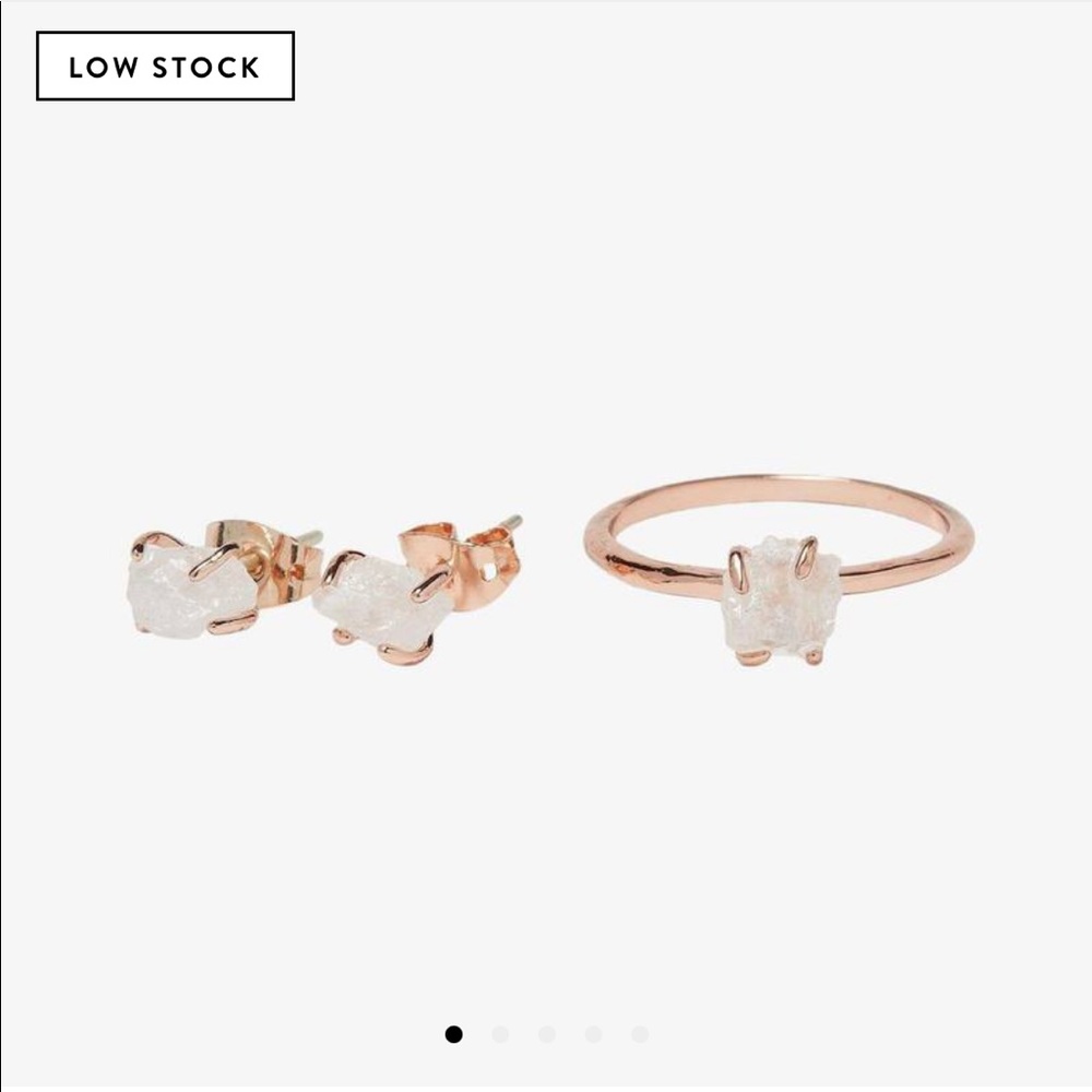 Puts Vida Crystal Ring + Earrings